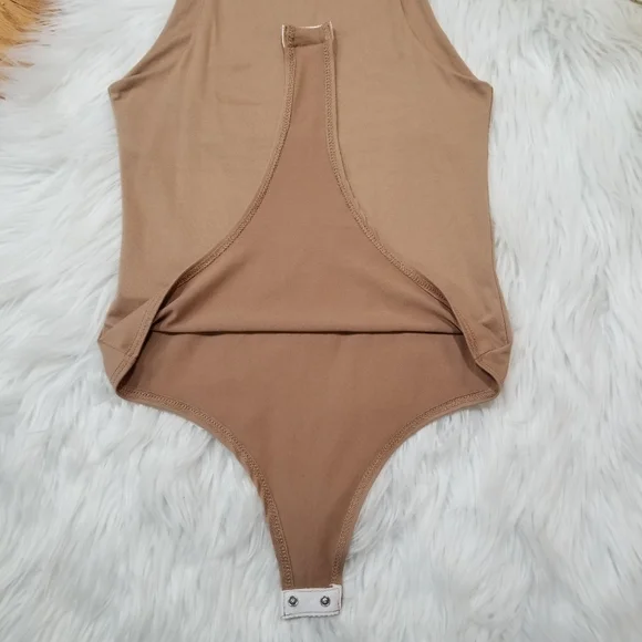 gaze Bodysuit High Neck Color Tan SIZE S. - Picture 12 of 17